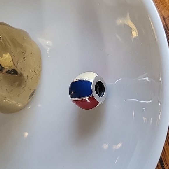 Pandora  beach ball - Picture 4 of 6